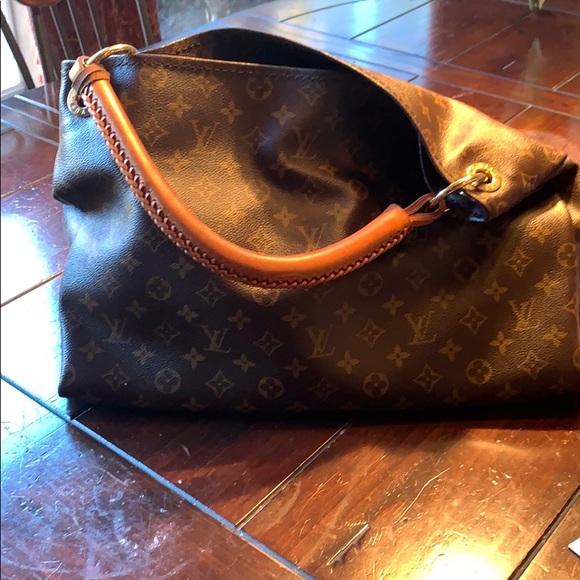 Louis Vuitton Lockme Go Noir - Picture 5 of 6